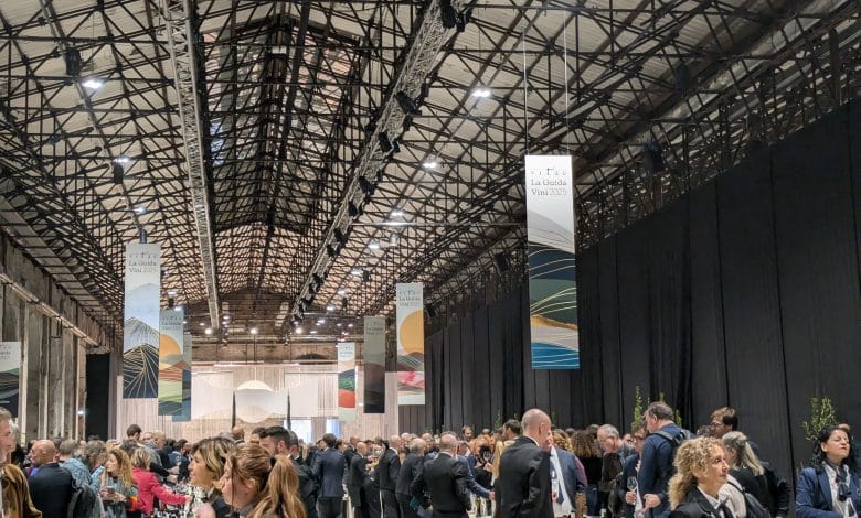 PXL 20241116 144302042.MP 1