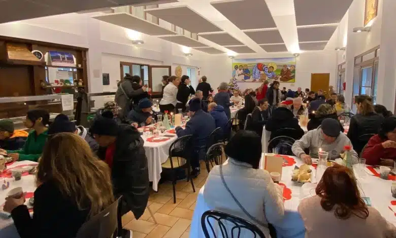 Il Pranzo di Natale 2023 alla mensa Don Gualtiero della Caritas di Perugia 1