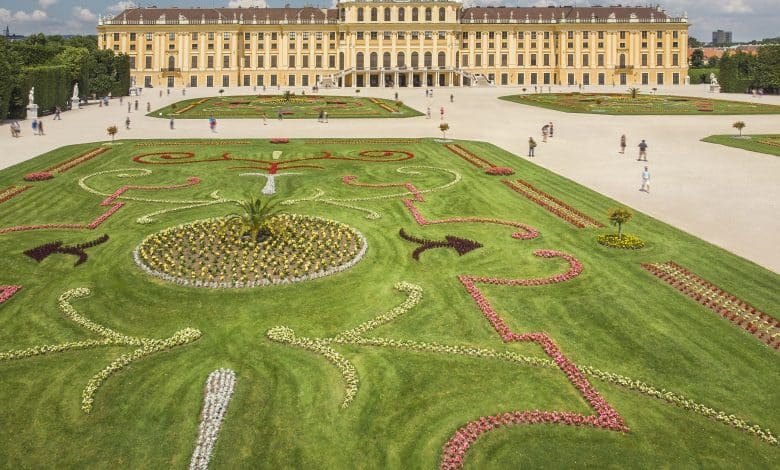 Schloss Schoenbrunn Grosses Parterre c Schloss Schoenbrunn Kultur und Betriebsges.m.b.H. Severin Wurnig 2