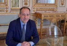 ass bruni sala specchi