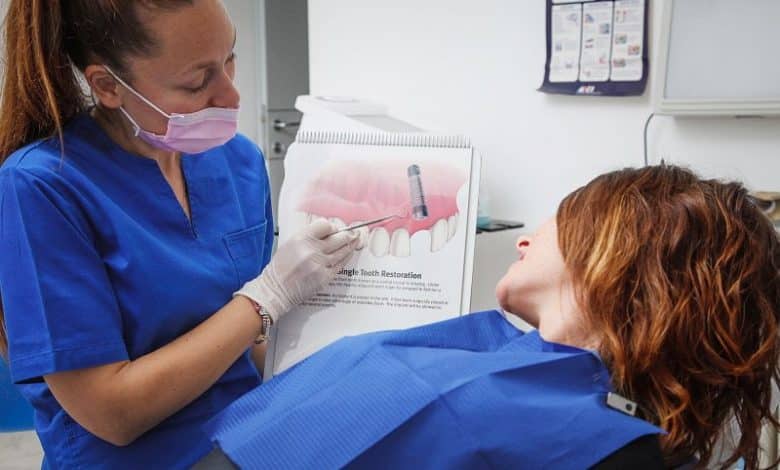 implantologia valenza