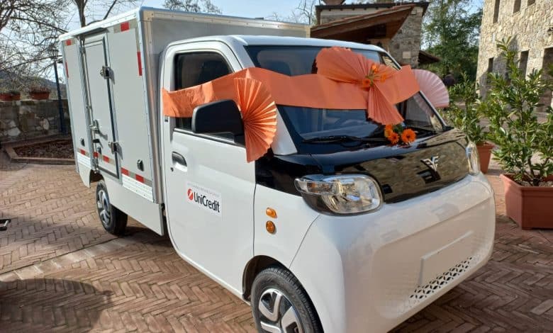 foto donazione Carta E UC