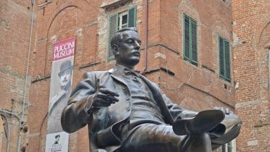 lucca monumento a giacomo puccini 2