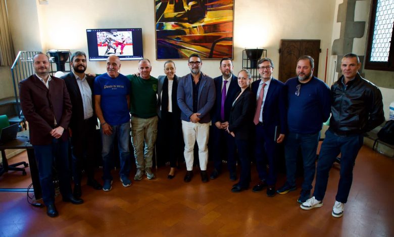 02 Dario Nardella e Francesco Torselli con Funaro Perini Guccione Pierguidi Draghi ed i presidenti delle quattro squadre