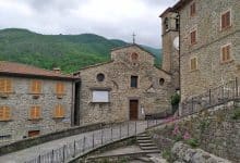 Chiusi della Verna e Ortignano Raggiolo Piazza San Michele Raggiolo 1